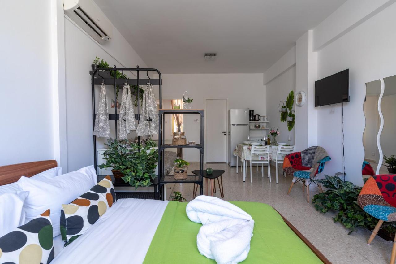 Oasis - Cozy Studio In Larnaka Exterior foto